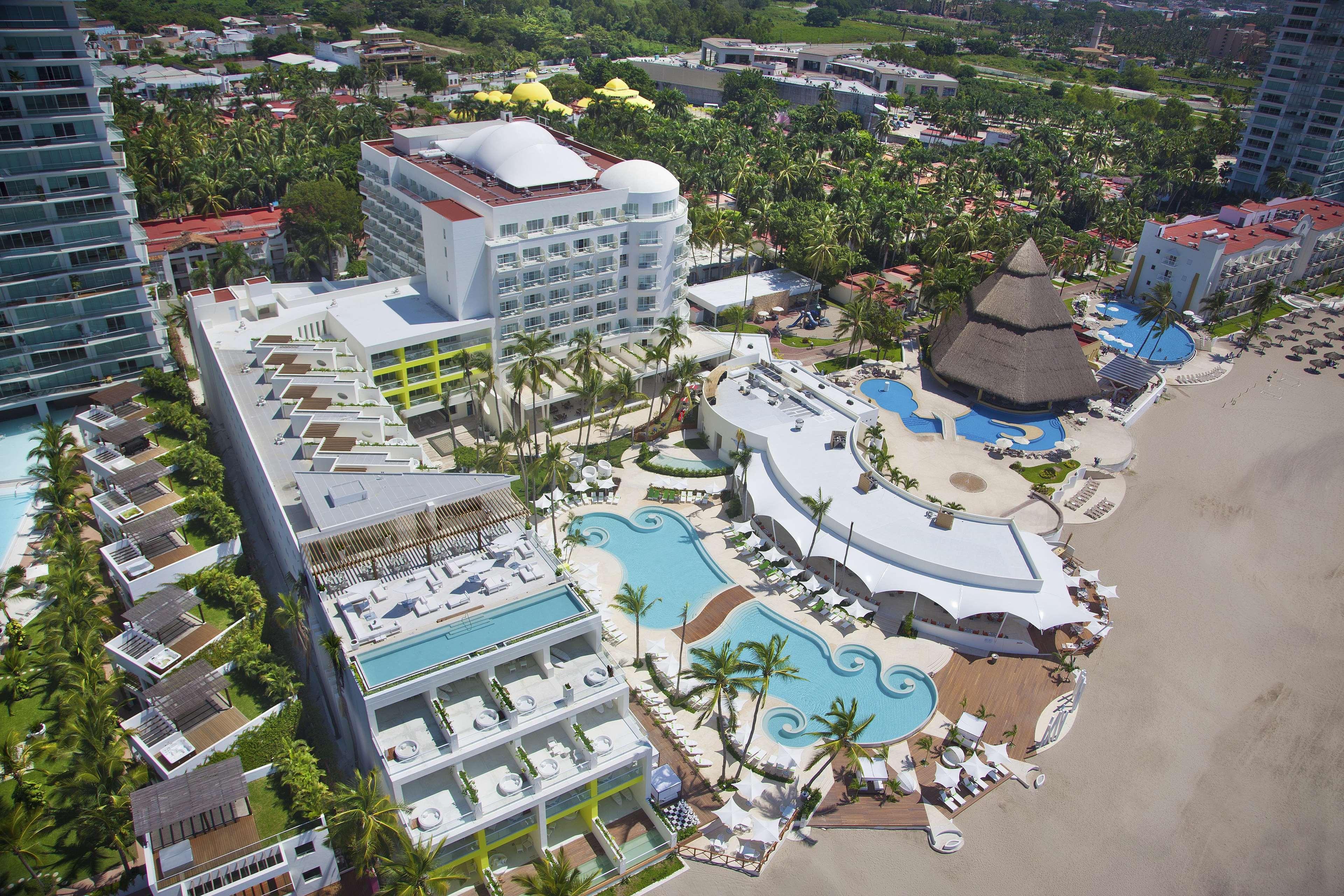 Resort Krystal Grand Puerto Vallarta